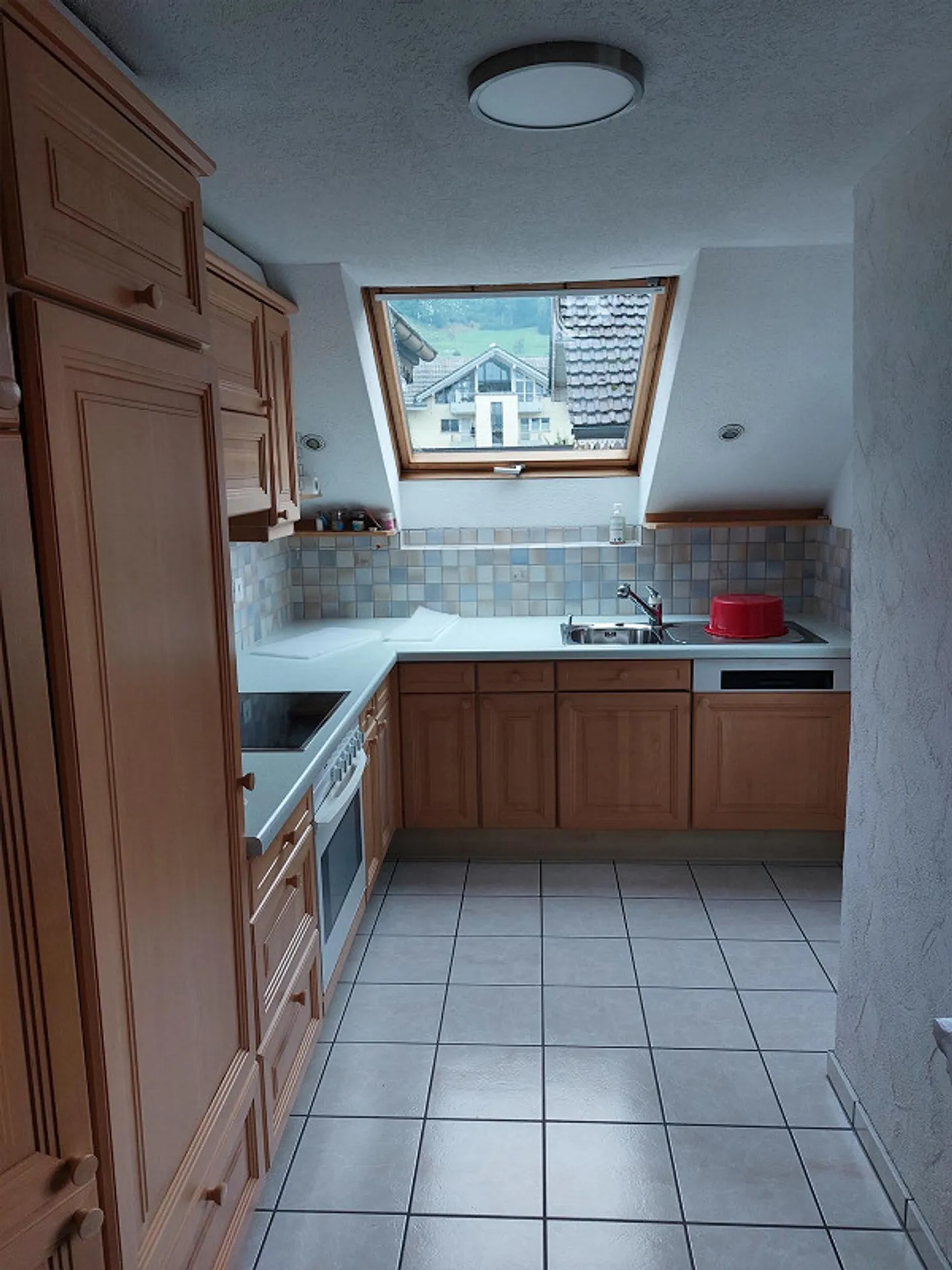 Charming 3.5 Room Apartment - Photo 4 of 6