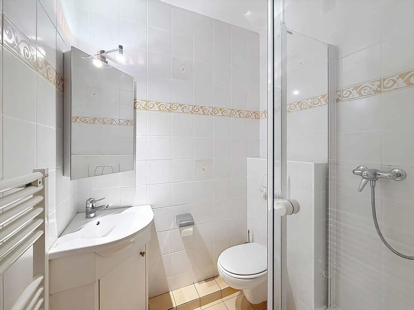 Bel appartement rénové au calme, proche du Parc Bertrand - Photo 7 sur 9