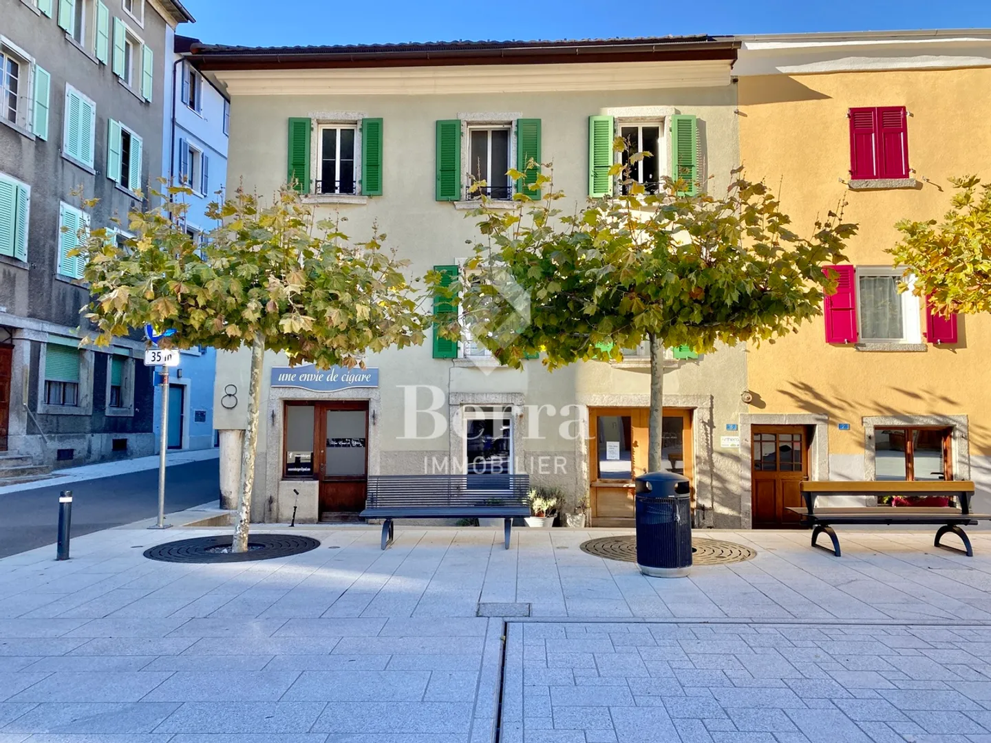 Superb 2.5 room apartment in the heart of Bourg - Photo 1 of 10