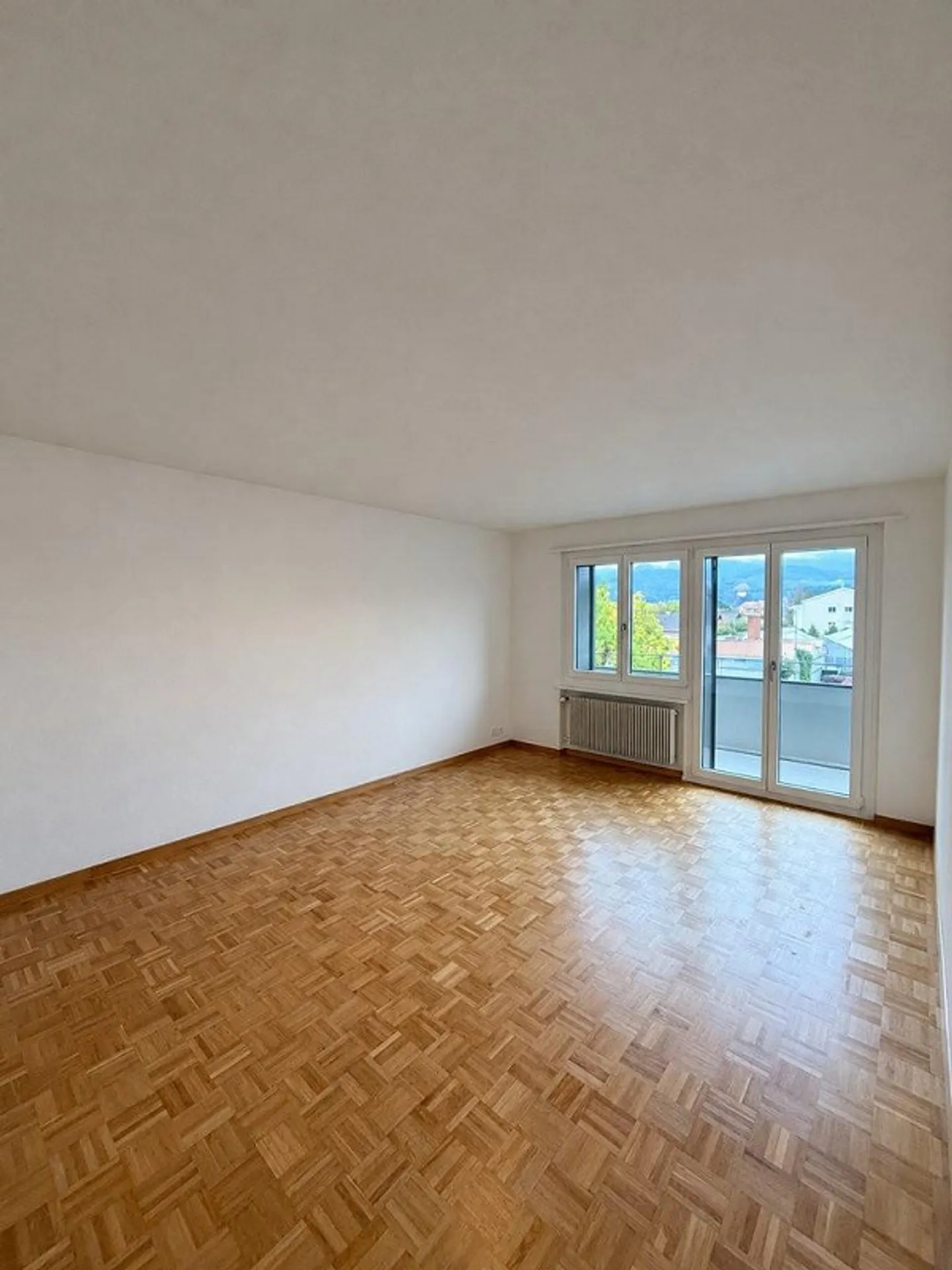 Votre nouveau chez-vous avec vue sur le Niesen - Photo 2 sur 9