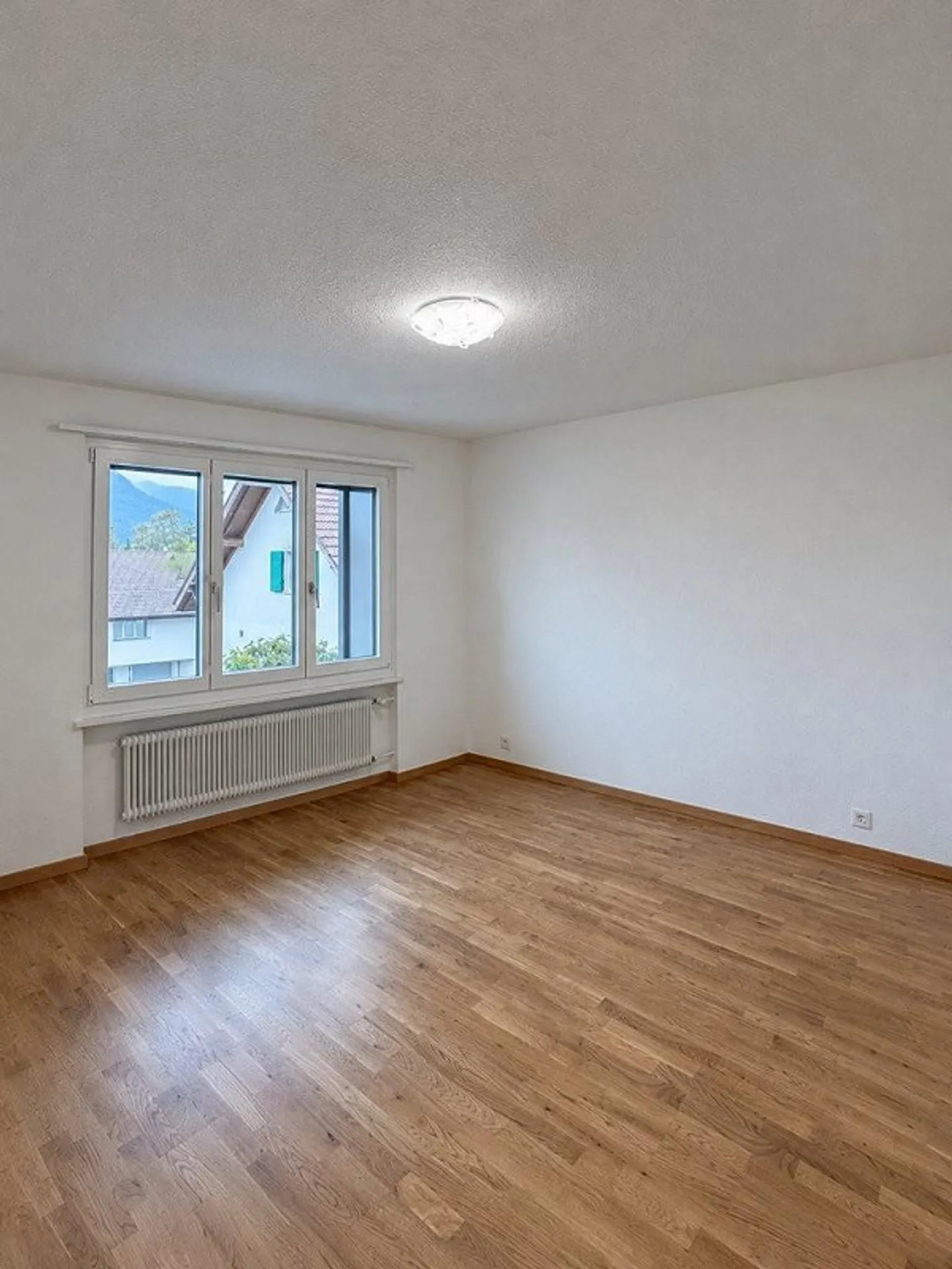 Votre nouveau chez-vous avec vue sur le Niesen - Photo 3 sur 9
