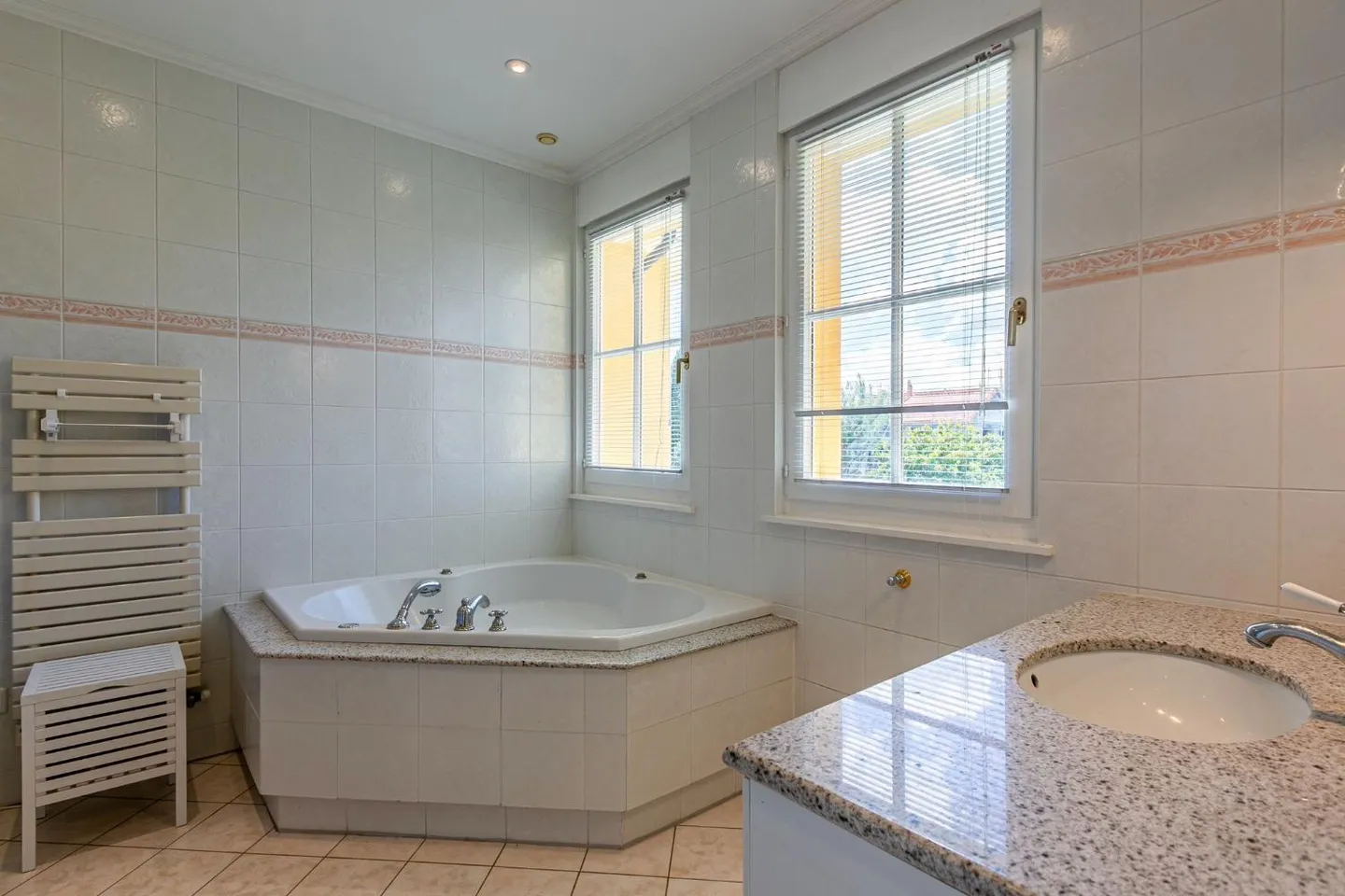 Luxusvilla in Tannay - Foto 6 von 6