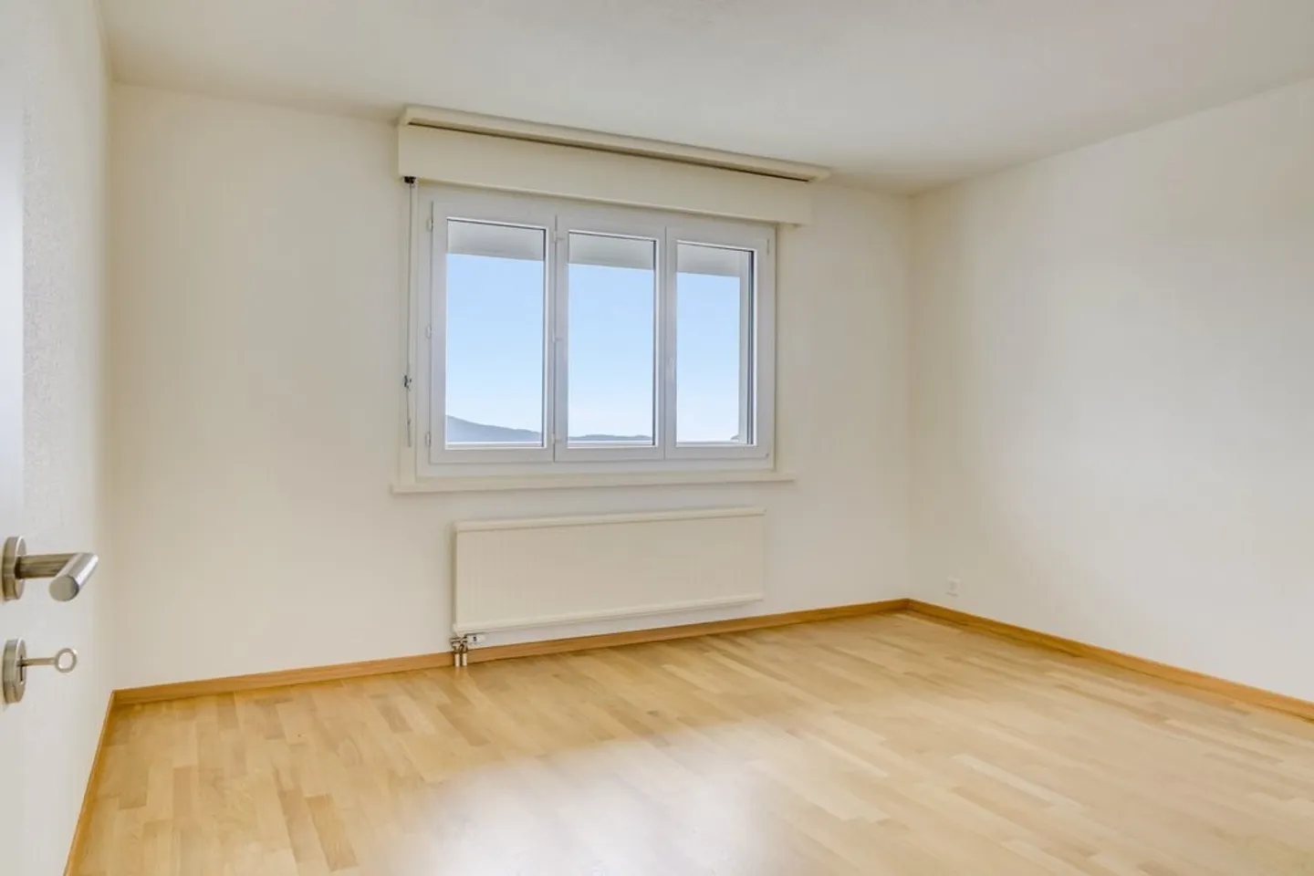 Appartement de quatre pièces au 2ème étage - Photo 5 sur 7