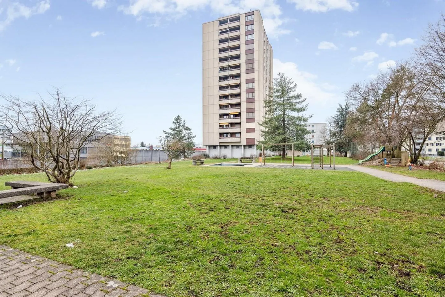 Appartement Charmant avec Vue - Photo 1 sur 6