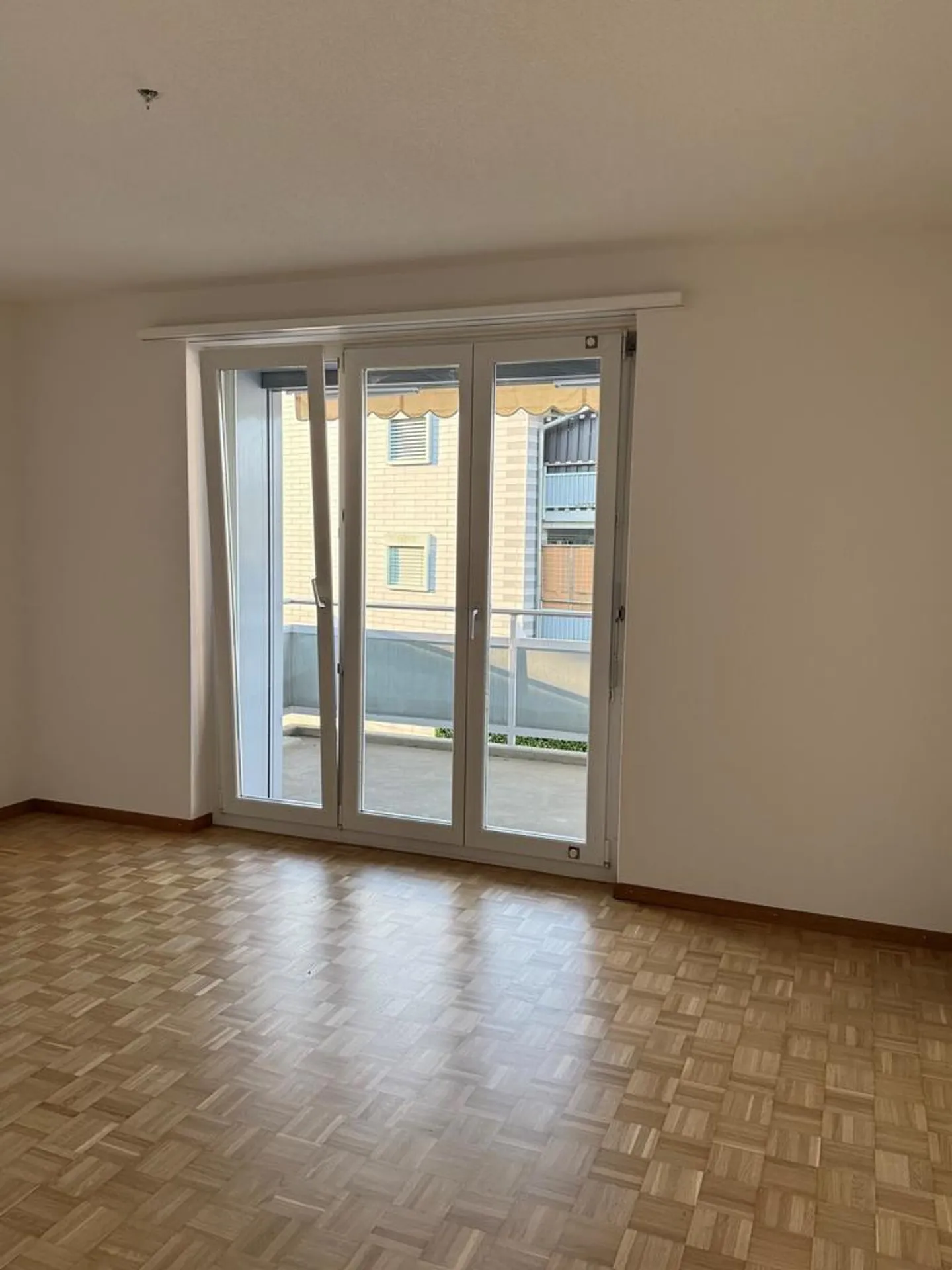 Appartamento affascinante con balcone in affitto ... - Foto 7 di 10