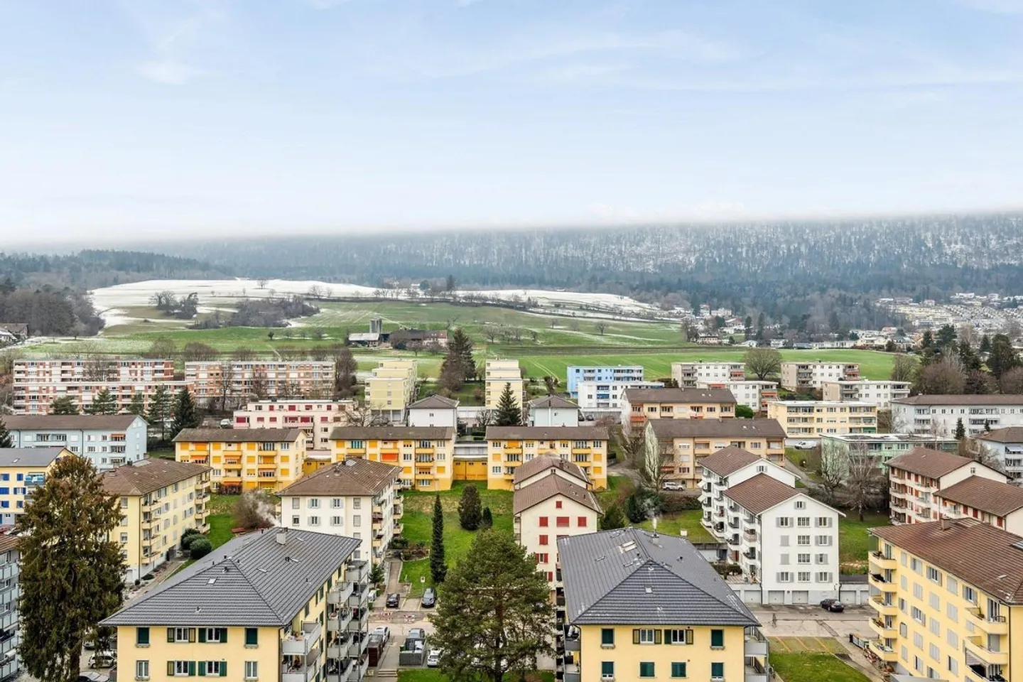 Appartement Charmant avec Vue - Photo 3 sur 6