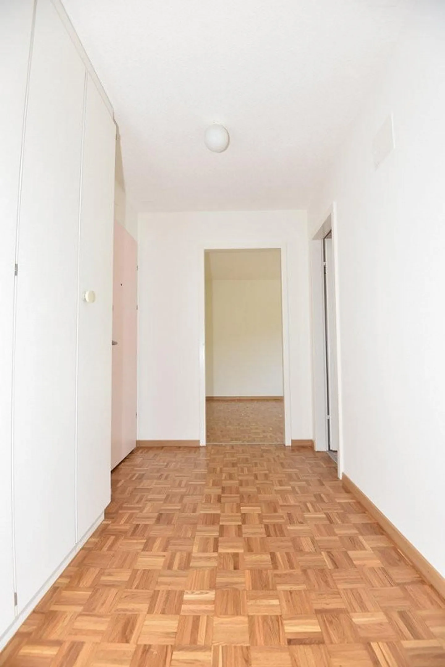 Valentin District, beautiful 2-room apartment - Photo 6 of 6