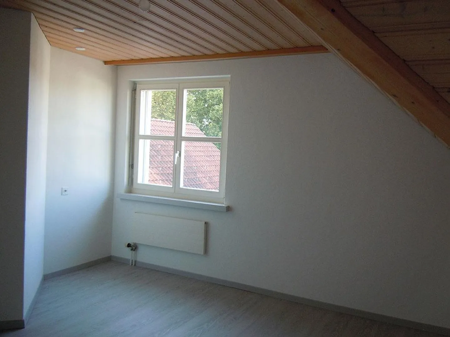 Geräumige Wohnung mit großer Terrasse - Foto 13 von 14