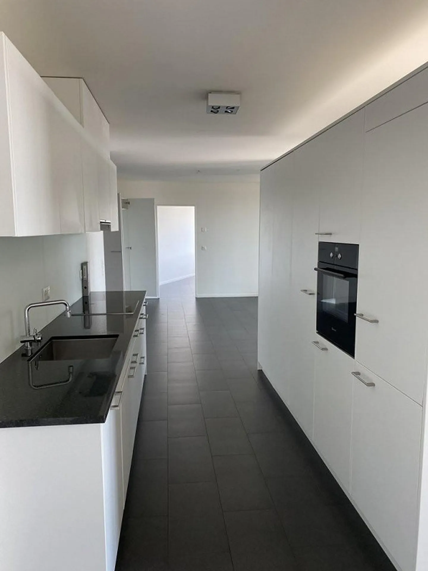 Moderne 3.5-Zimmerwohnung in der Überbauung Volta West in Basel - Foto 3 von 12