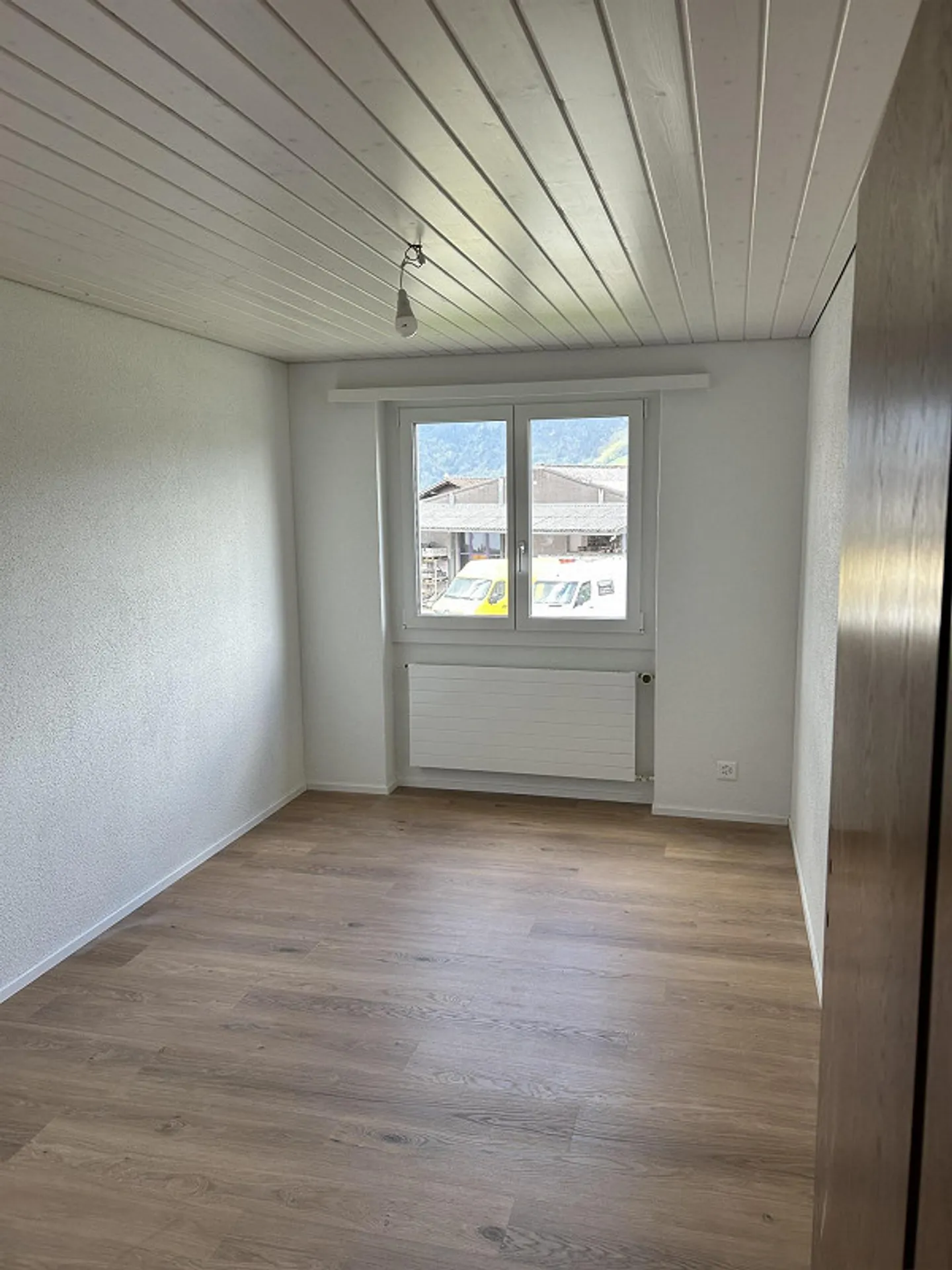 Maison individuelle rénovée avec grand espace extérieur à louer - Photo 5 sur 16