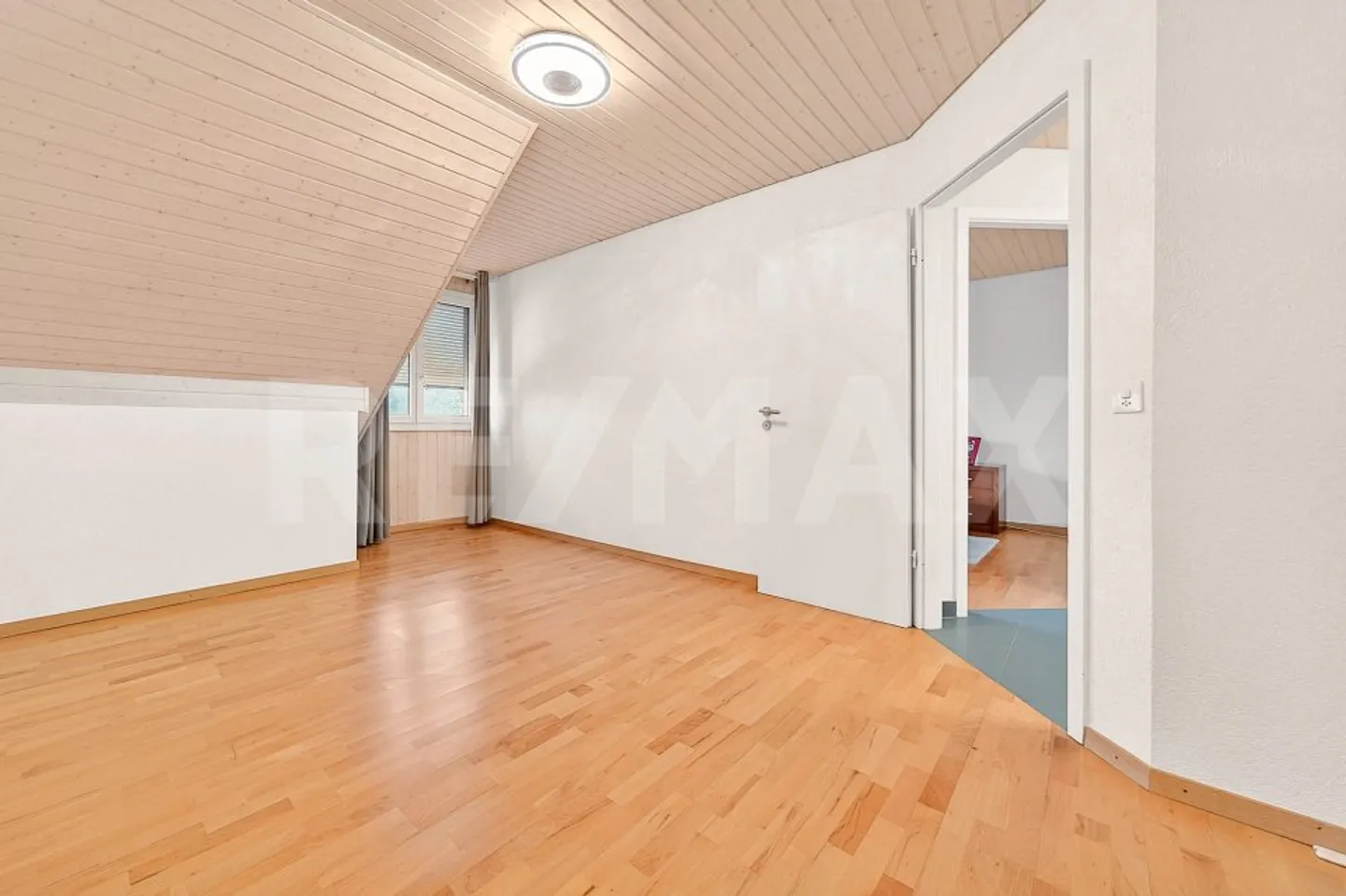 Modern 5.5-room house with breathtaking panoramic views - Photo 13 of 13