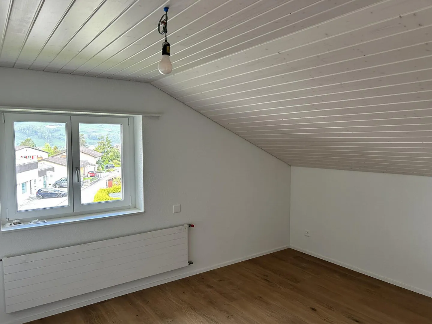 Maison individuelle rénovée avec grand espace extérieur à louer - Photo 11 sur 16