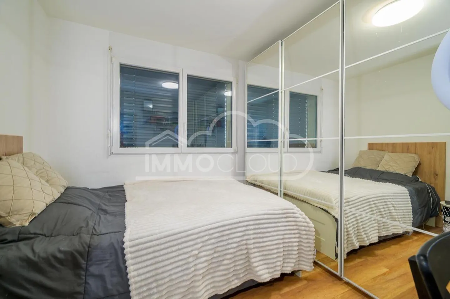 Spacious 4.5 Room Apartment with Balcony - Photo 5 of 11