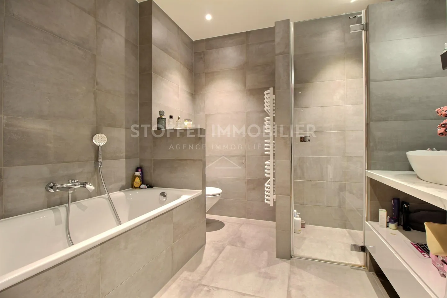 Apartment for rent - Photo 6 of 8