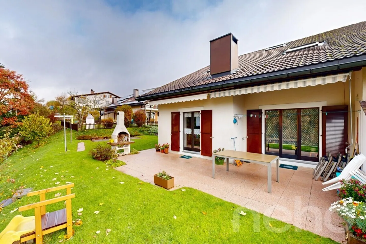 Maison spacieuse et accueillante dans un quartier calme et recherché - Photo 3 sur 12