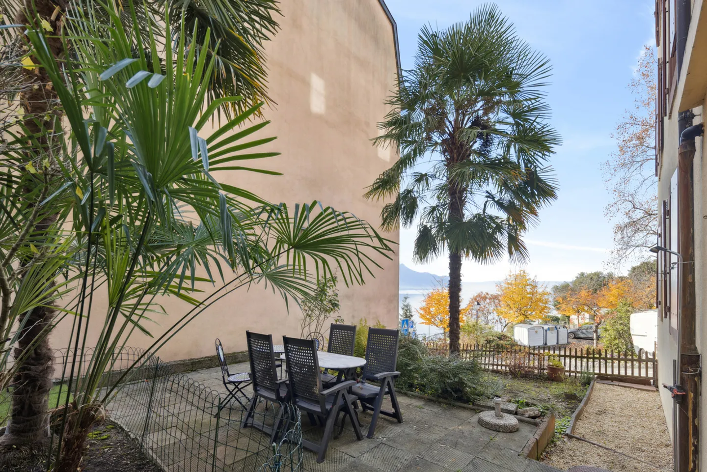 In the heart of Veytaux - Ideally located building - Photo 4 of 12