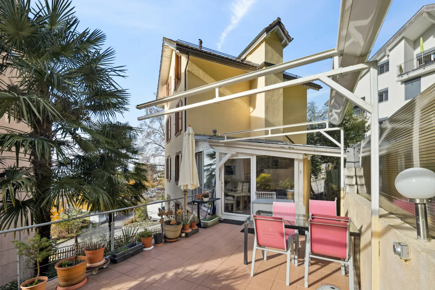 In the heart of Veytaux - Ideally located building - Photo 6 of 12