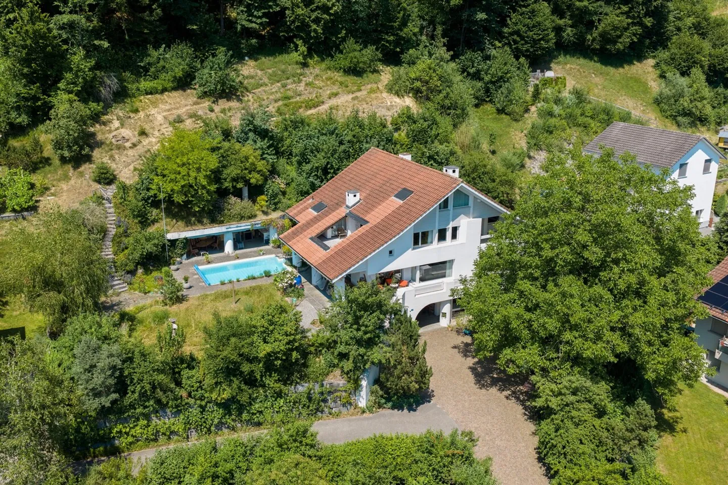 Une maison spéciale pour s'épanouir - Photo 1 sur 13