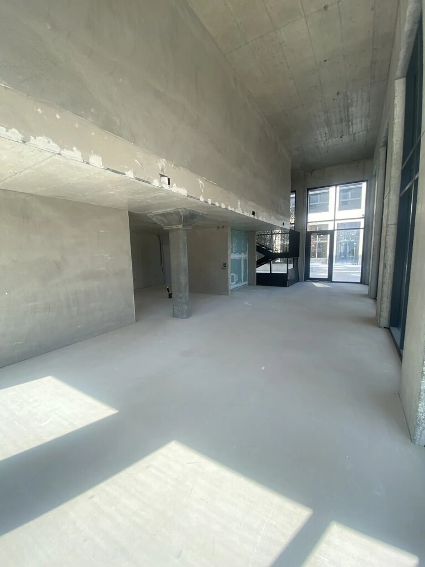 Espace de bureau/commercial attrayant dans un nouveau bâtiment, première occupation à Lucerne/Littau - Photo 3 sur 12