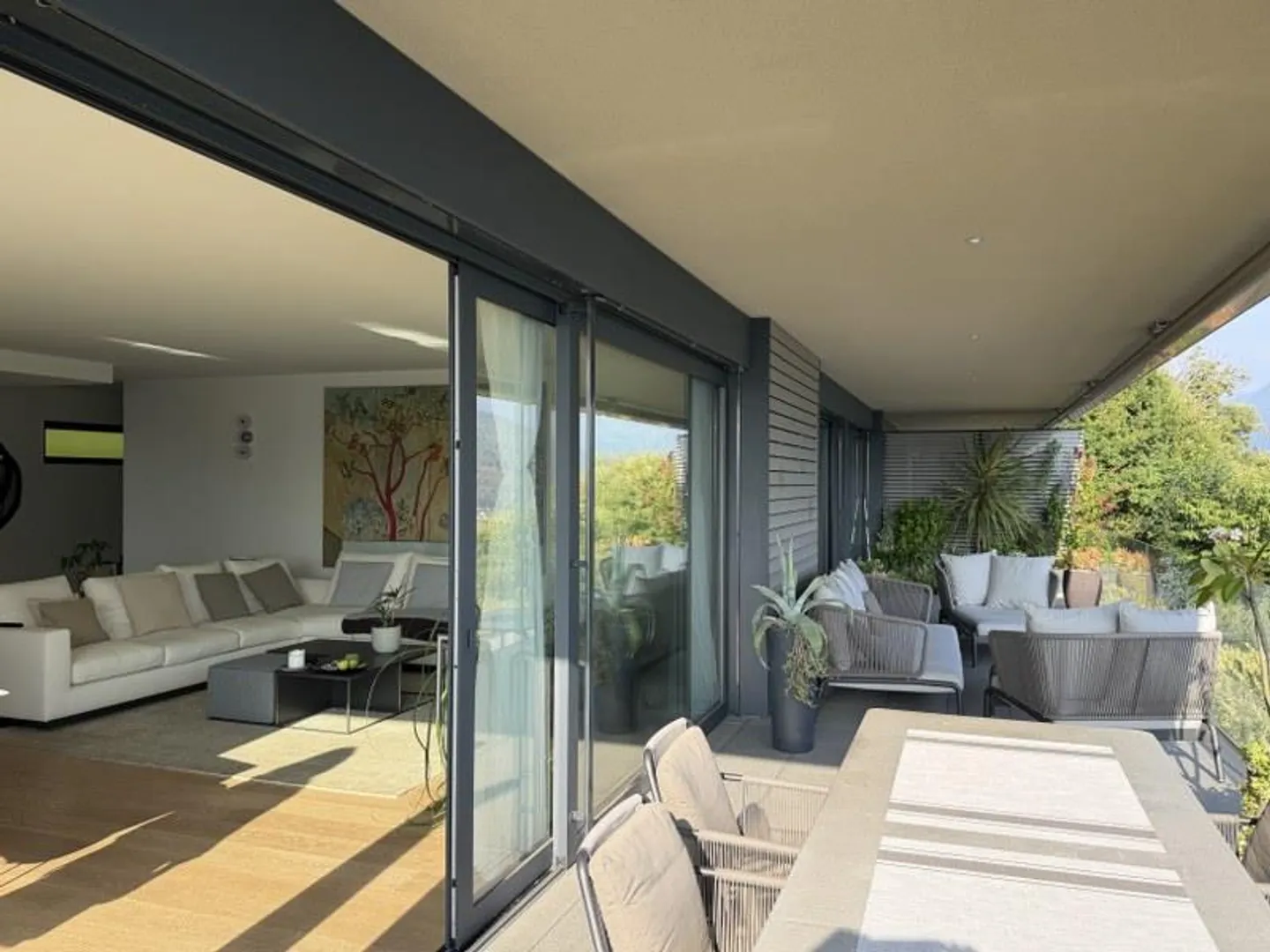 3.5-ROOM APARTMENT FURNISHED WITH LAKE VIEW, GARDEN AND TERRACE - Photo 3 of 13
