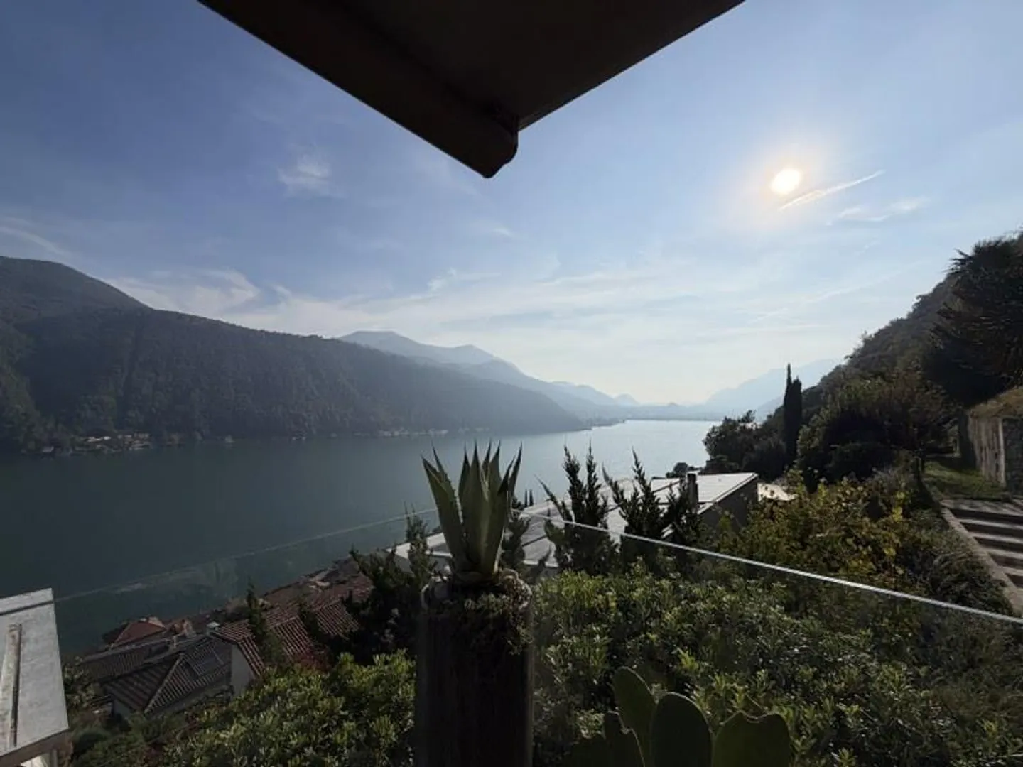 3.5-ROOM APARTMENT FURNISHED WITH LAKE VIEW, GARDEN AND TERRACE - Photo 5 of 13