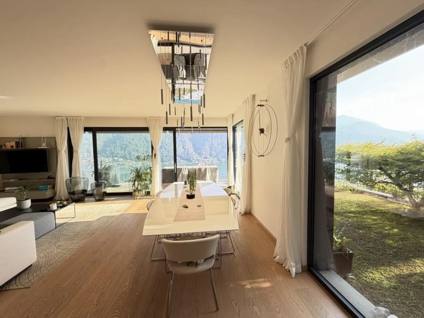 3.5-ROOM APARTMENT FURNISHED WITH LAKE VIEW, GARDEN AND TERRACE - Photo 8 of 13