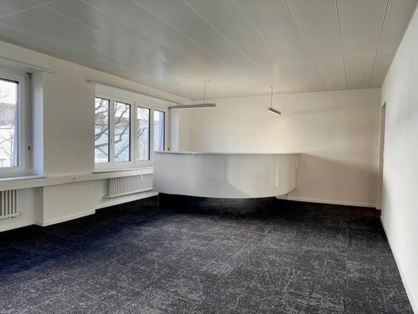 Bureaux modernes avec accès à un espace de travail partagé - Photo 5 sur 11