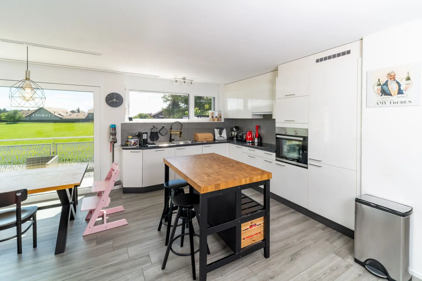 Bright 4.5-room apartment in Bottens - Photo 8 of 10