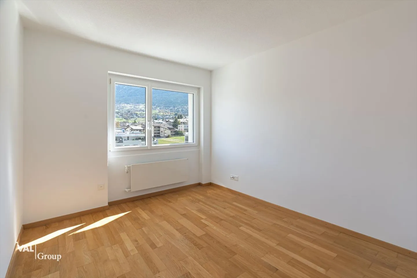 Ampio appartamento di 5,5 stanze con vista panoramica - Foto 9 di 13