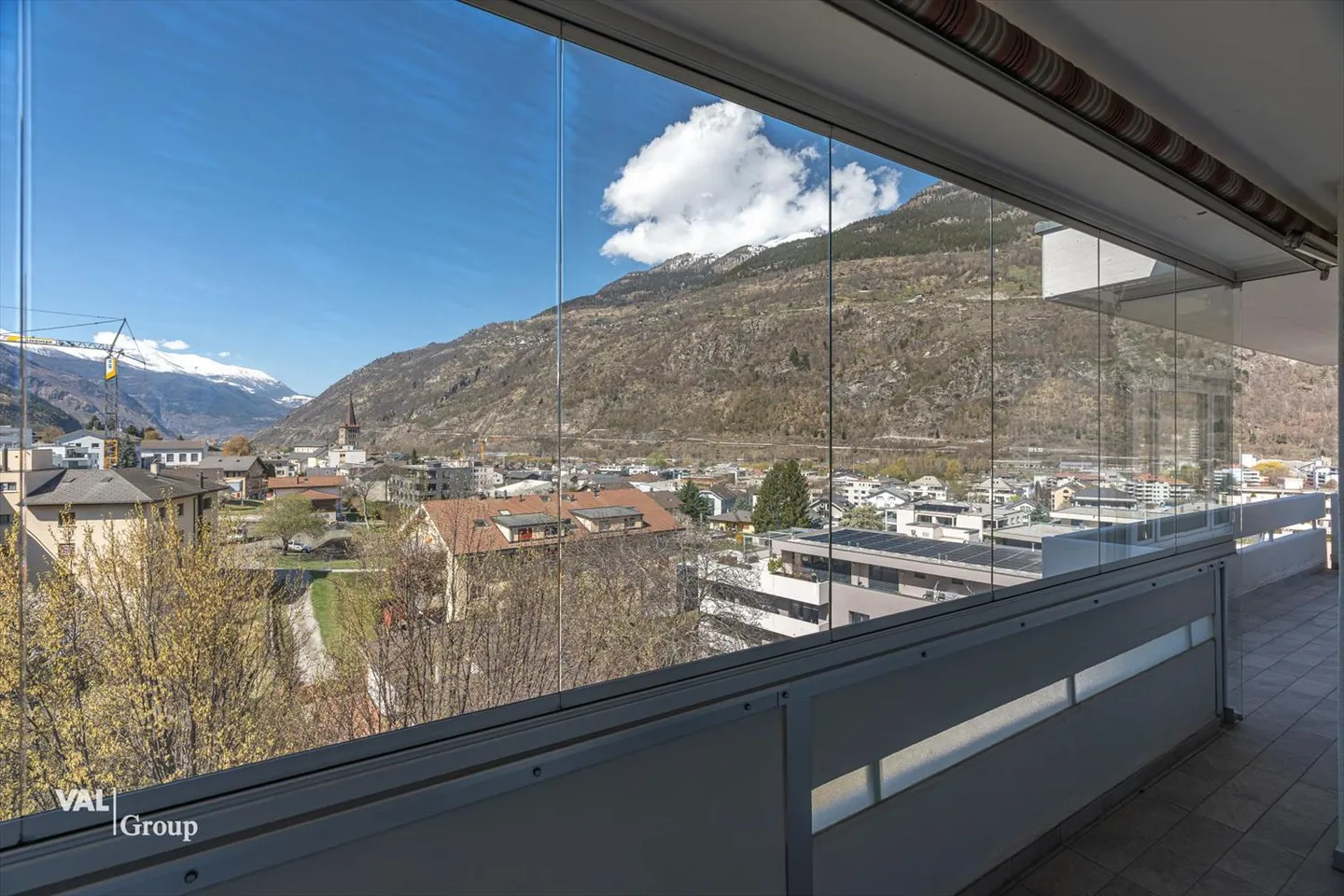 Ampio appartamento di 5,5 stanze con vista panoramica - Foto 12 di 13