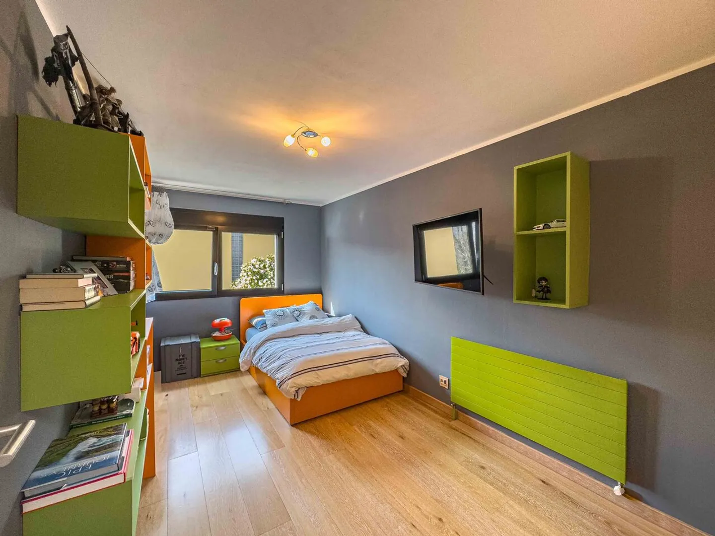 Villa moderne avec piscine intérieure - Photo 7 sur 9