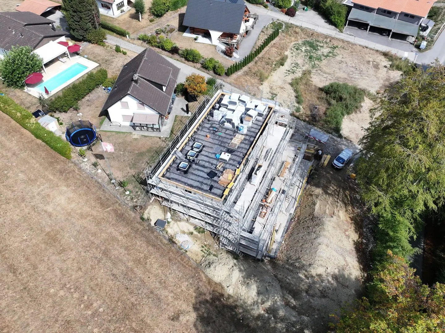 November 2026 Delivery - Exclusive Small PPE of 3 Apartments - Photo 7 of 12
