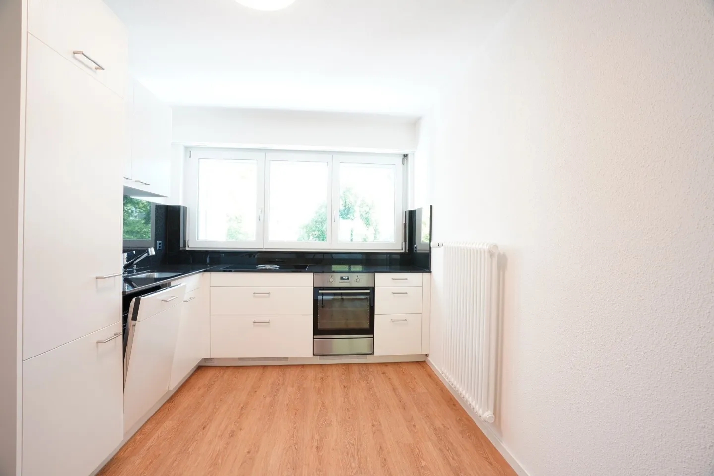 Propriété d'investissement Maison de 6 familles avec garage de stationnement pour camions - Photo 6 sur 10