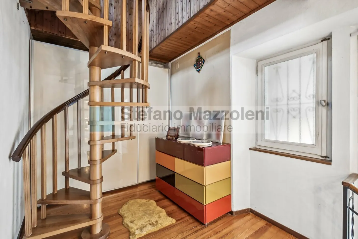 Ticinese Cottage Secondary Residence between Nature and Comfort - Photo 9 of 14