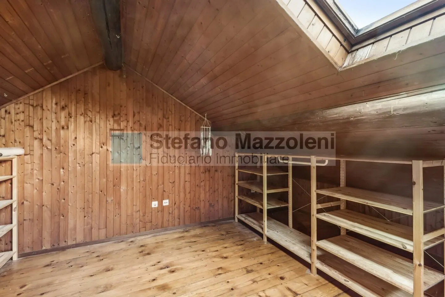 Ticinese Cottage Secondary Residence between Nature and Comfort - Photo 10 of 14