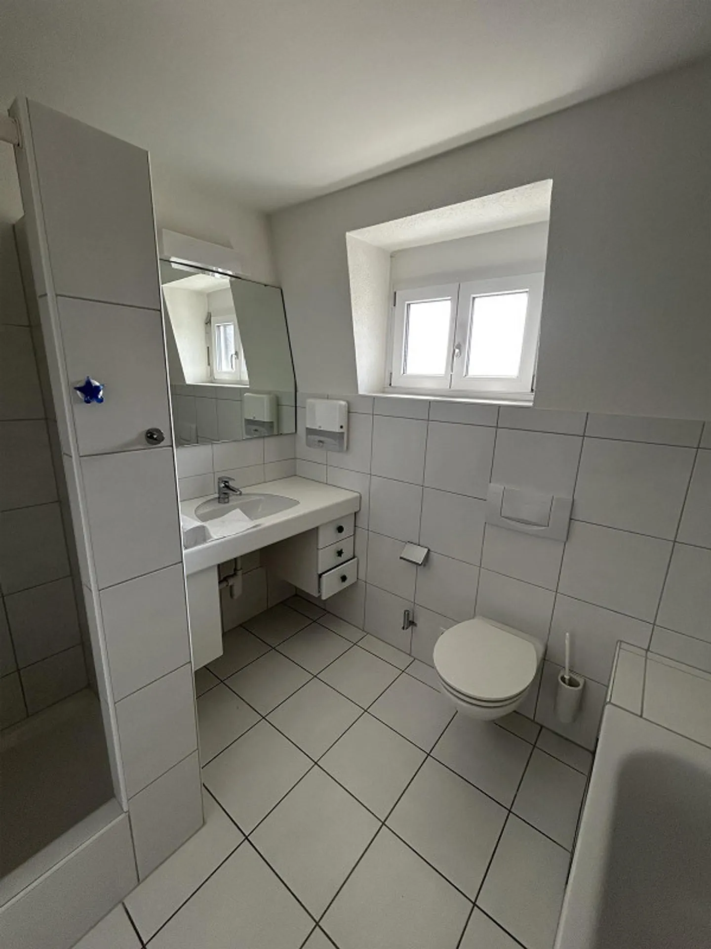 3.5 room apartment with large balcony - Photo 9 of 11