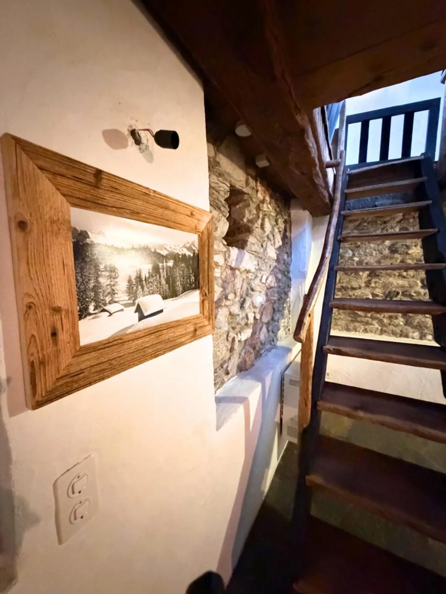 Magnificent renovated barn / chalet with character in Icogne - Photo 10 of 18