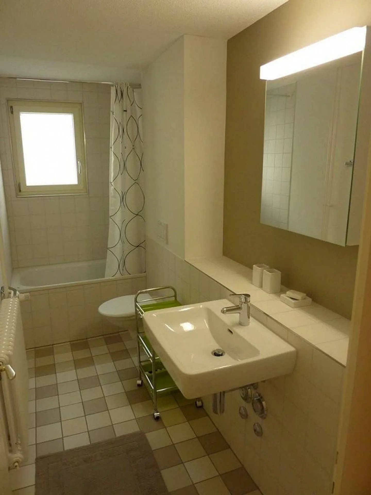 Moderno con charme - vivere nel popolare quartiere di Gruben - Foto 4 di 8