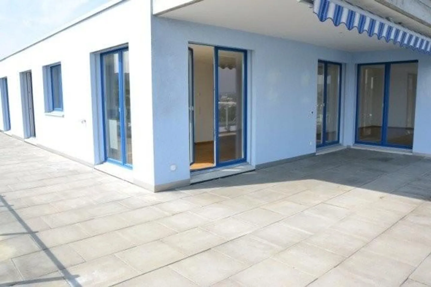 Attico soleggiato con grande terrazza e vista sul lago di Costanza - Foto 3 di 9