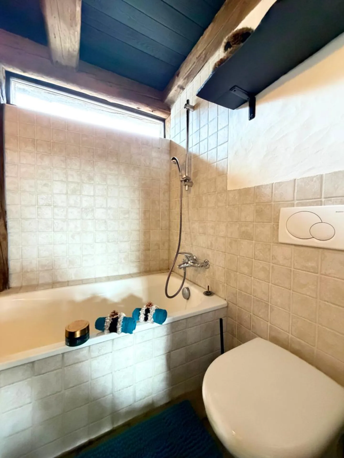 Magnificent renovated barn / chalet with character in Icogne - Photo 14 of 18