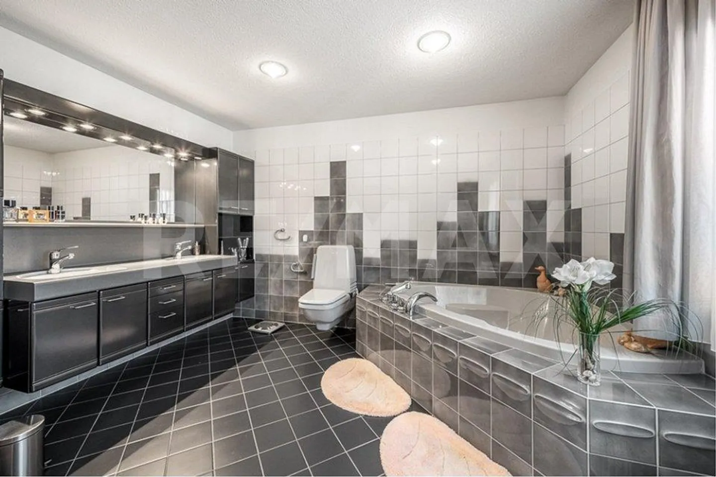 Casa unifamiliare di 5½ locali con molto spazio - Foto 13 di 13