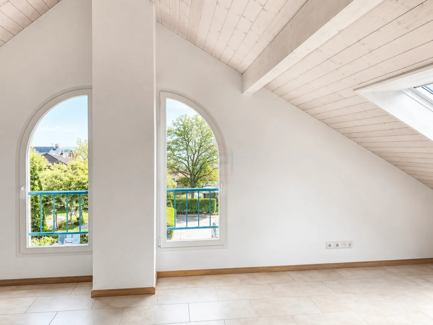 9-Zimmer-Haus - Foto 5 von 7