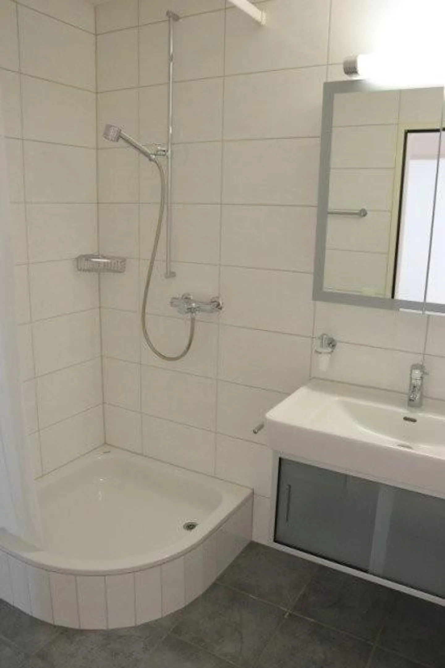 Attico soleggiato con grande terrazza e vista sul lago di Costanza - Foto 8 di 9