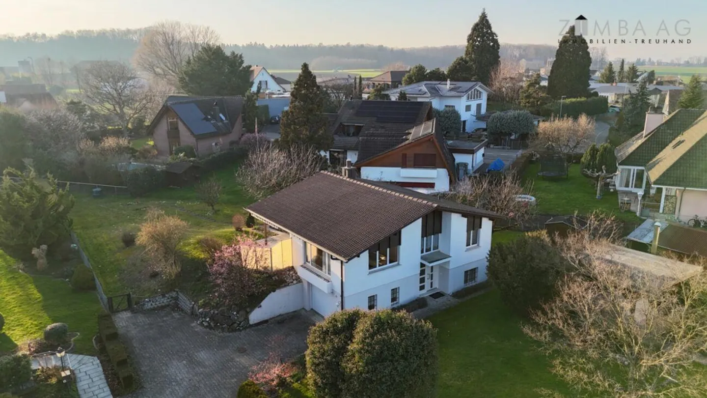 4.5 EFH with garden and garage - Photo 5 of 16