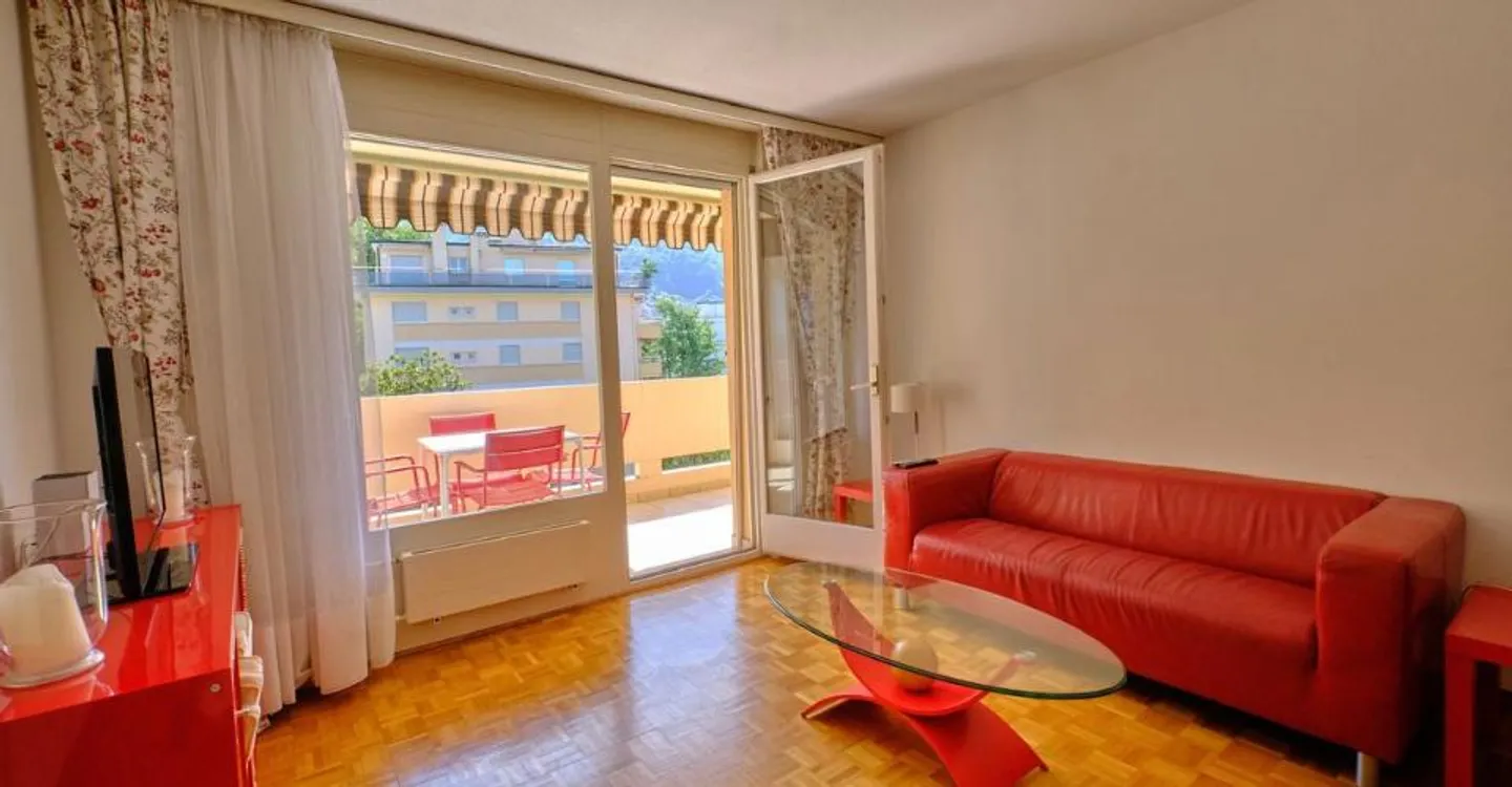 Appartement spacieux avec vue sur le lac - Photo 1 sur 8