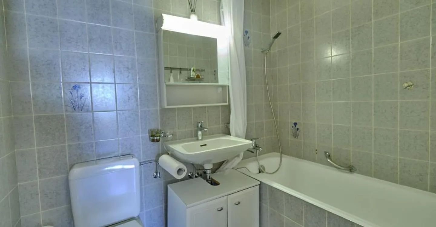 Appartement spacieux avec vue sur le lac - Photo 8 sur 8