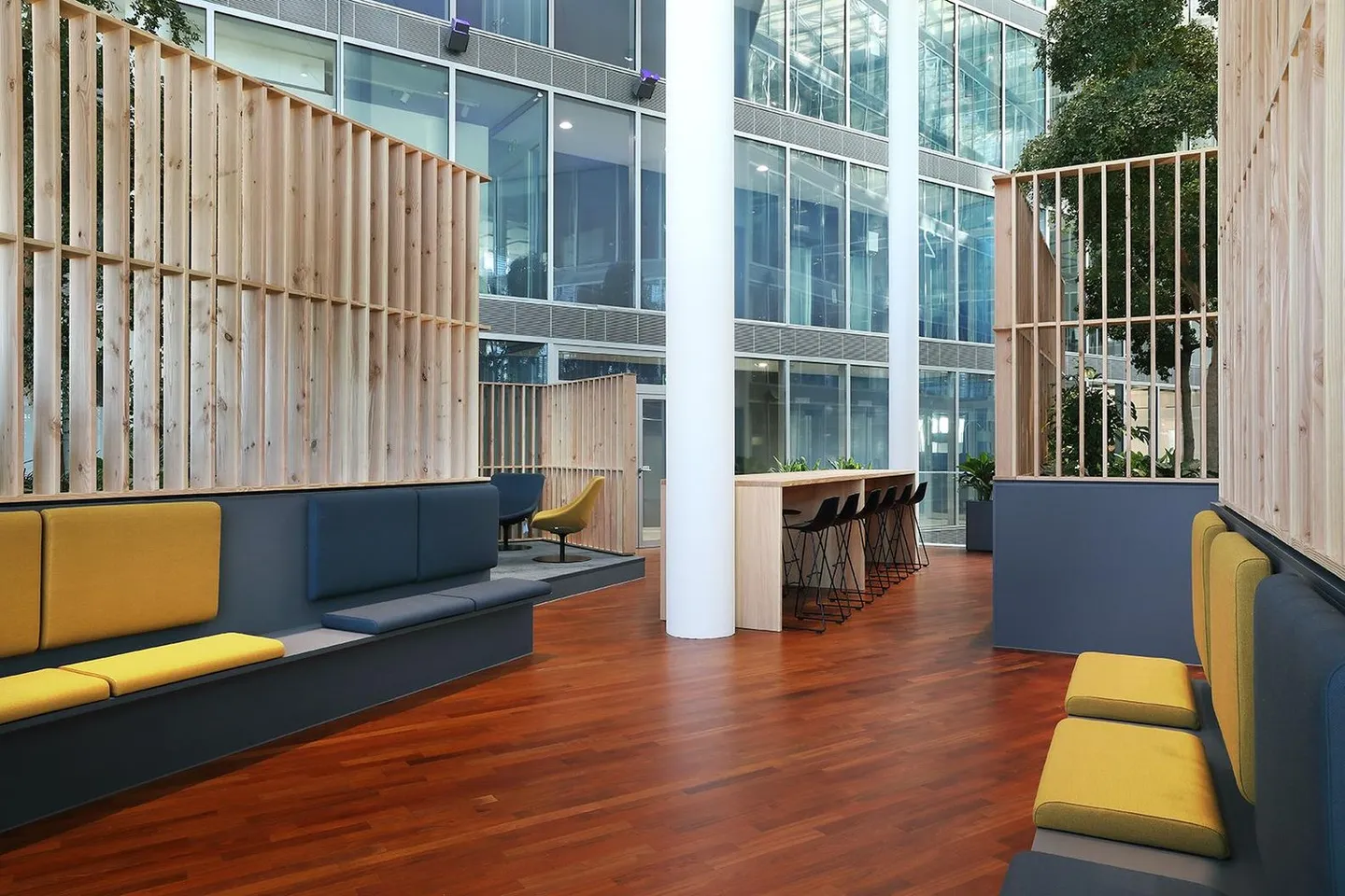 Ufficio moderno completamente sviluppato in una posizione eccellente - Foto 11 di 13