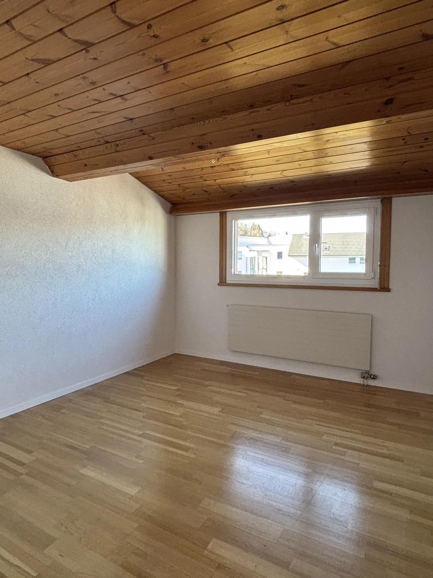 Appartement sous les combles lumineux - Photo 8 sur 9