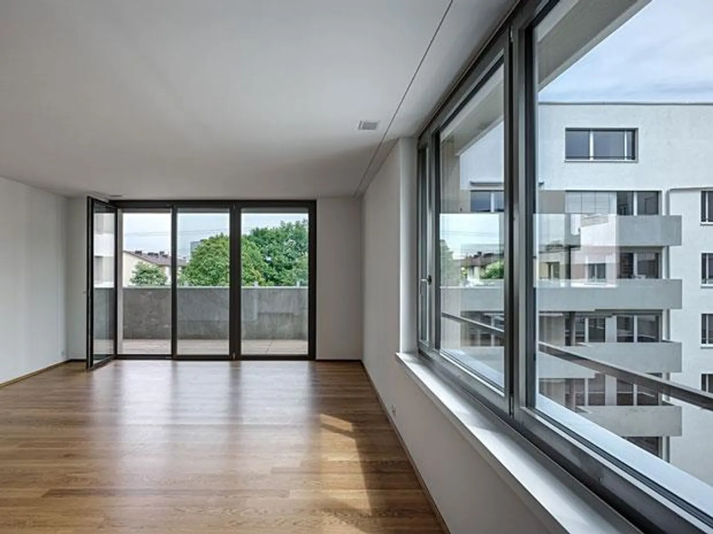 La tua nuova casa - moderna e vicino alla stazione di Stettbach - Foto 2 di 5