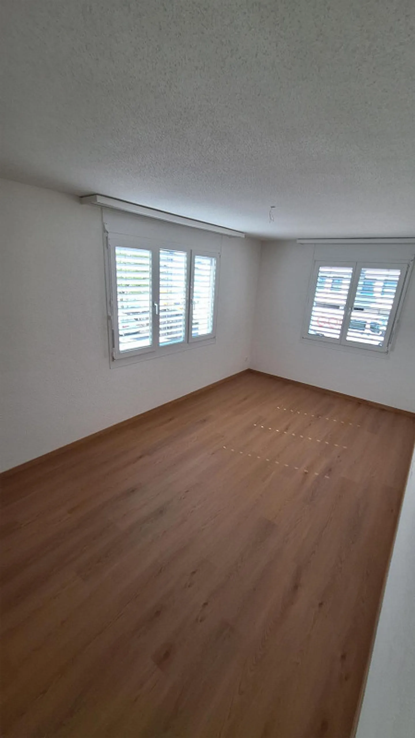 Belle appartement de jardin 4.5 pièces au cœur de Wetzikon - Photo 4 sur 12